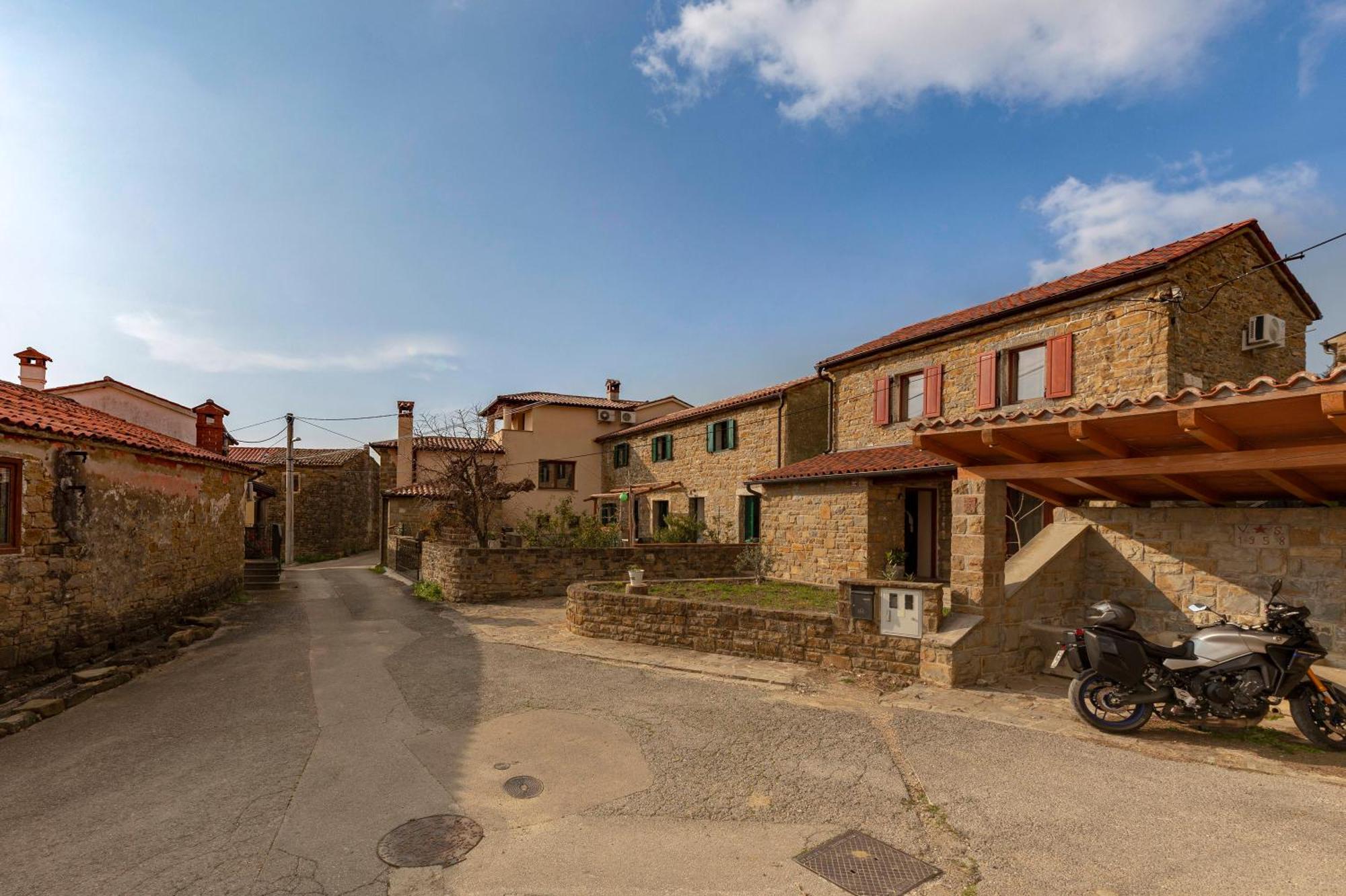 Вилла Istrian House La Bora Копер Экстерьер фото